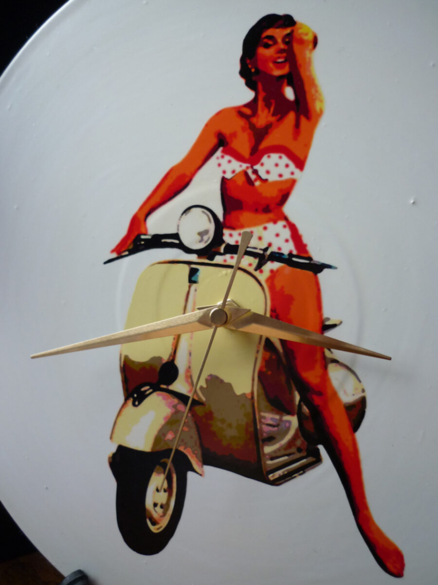 Vespa Pin Up Girl